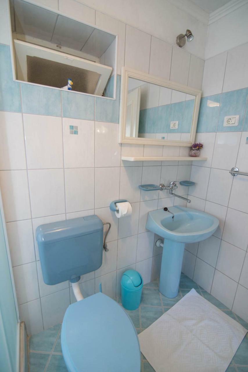 Roberto 2 Apartment Veli Losinj Exterior photo